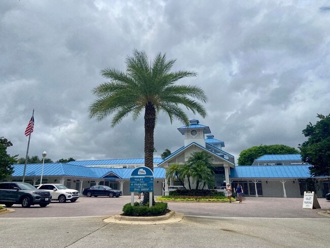 Photo - 525 Bayfront Dr