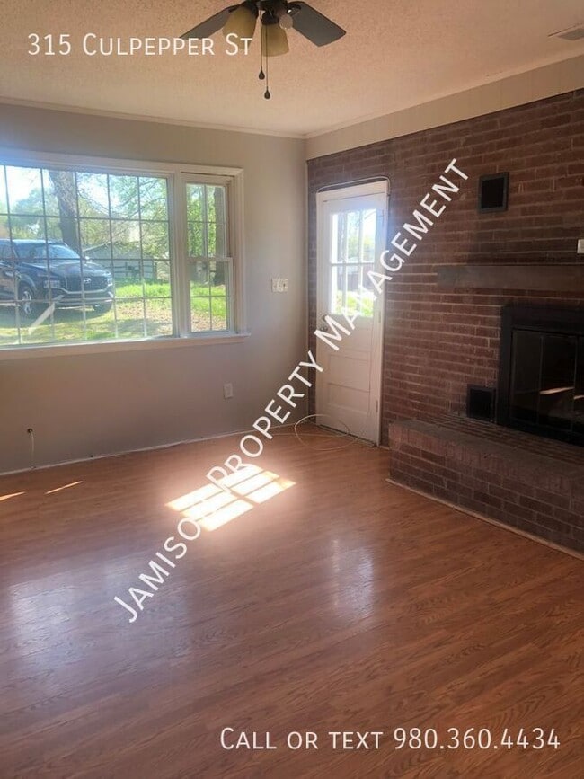 Photo - 315 Culpepper St