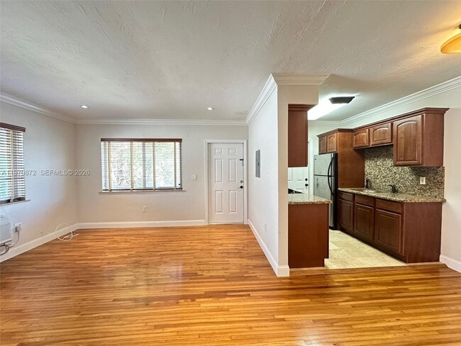 Photo - 35 Antilla Ave Unit 10