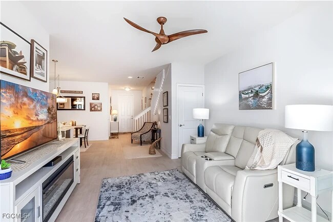 livingroom - 15851 Portofino Springs Blvd