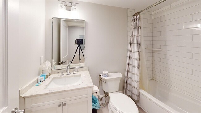 Photo - 63 Addington Rd Unit 1