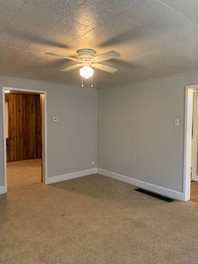 Photo - Single Family House located on Leitersburg Road in Smtihsburg MD