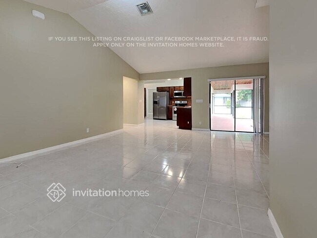 Photo - 13325 Kingsbury Dr