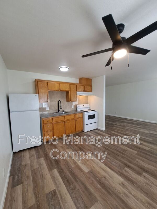 Photo - 1322 E Bulldog Ln Condo Unit E