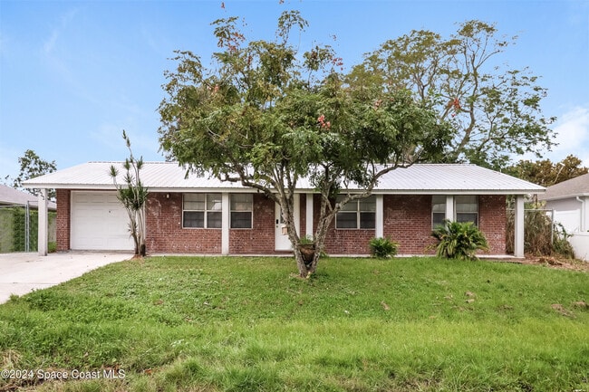 Building Photo - 822 Cody Ave