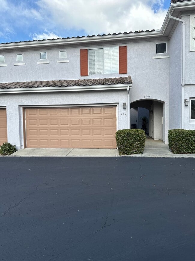 Photo - SCRIPTS RANCH-FULLY REMODELED 2 BED, 2.5 BATH - AVAILABLE NOW! Unidad #3