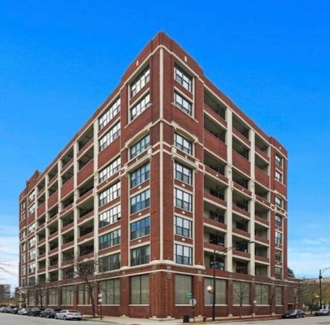 Building Photo - 320 E 21st St Unit 717 Rental
