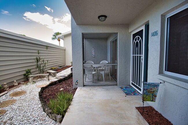 Photo - Seasonal Short-Term First Floor Condo in Pinebrook Lake Club Community with Community Pool! Unidad 6