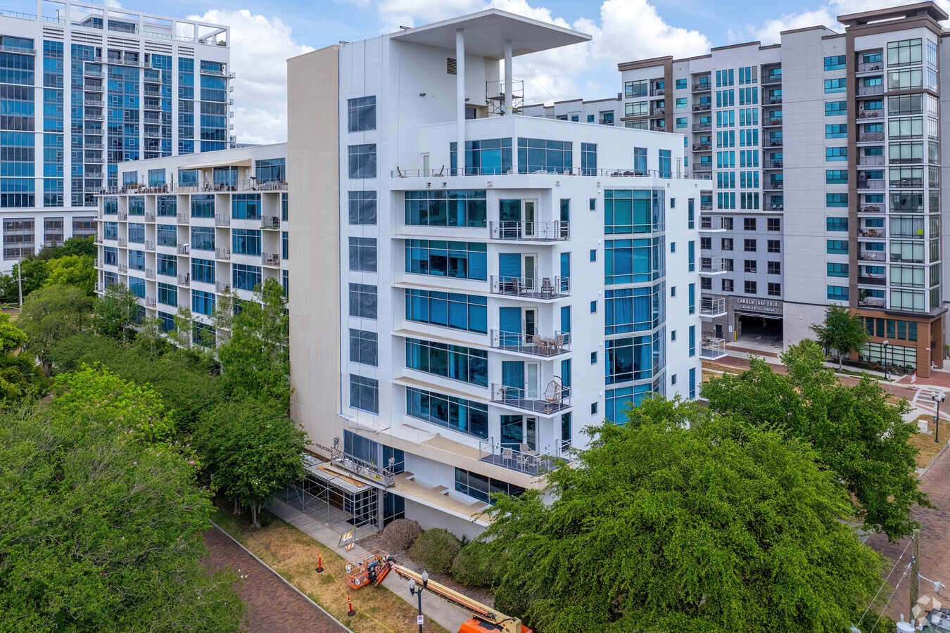 525 E Jackson St Orlando, FL 32801 - The Jackson Apartments
