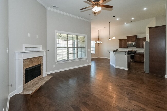 Photo - 40 Donna Lyn Dr