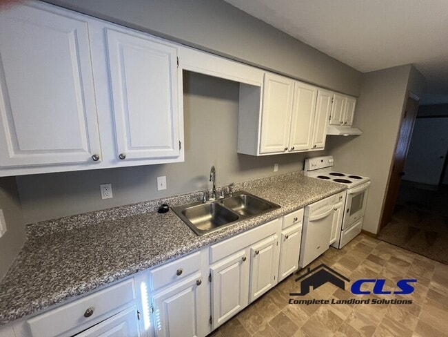 Photo - 4299 S Avery St