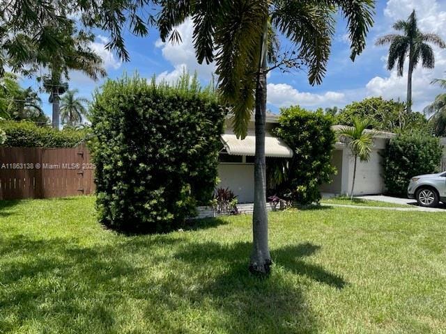 Building Photo - 612 N 31st Rd Rental