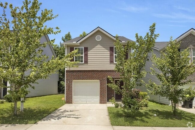Building Photo - 2144 Belmont Cir NE Rental