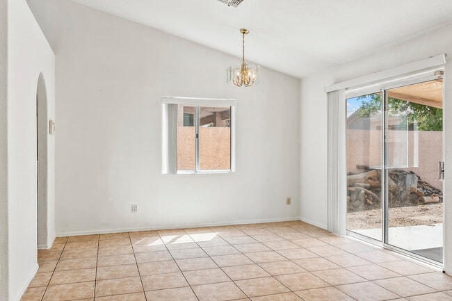 Building Photo - 1934 Easy St