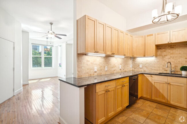 Building Photo - 724 5th ST NE Rental