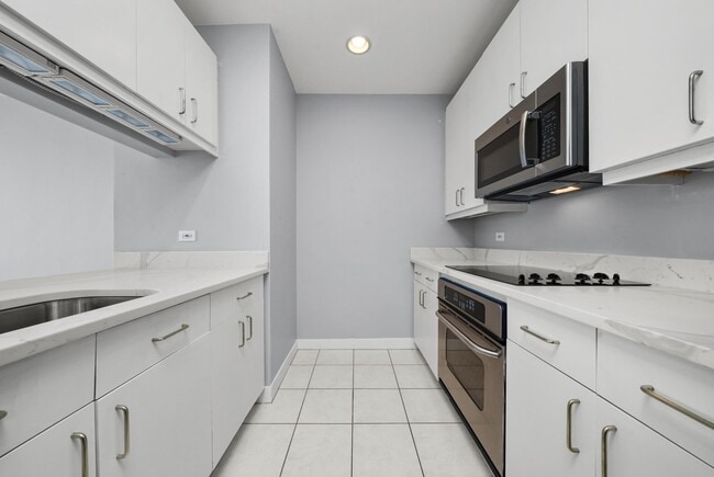 Photo - 737 W Washington Blvd Unit 2707