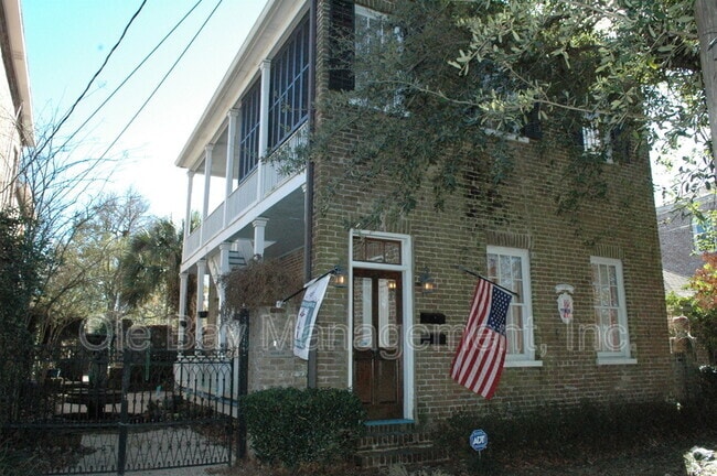 Building Photo - 257 Adams St Unit B Rental