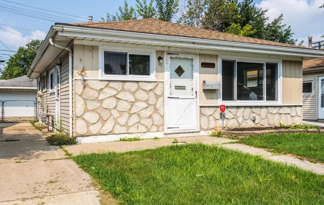 Photo - FULLY UPDATED Eastpointe 3 Bed/1 Bath Ranc...