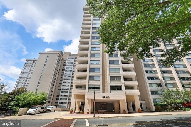Building Photo - 5500 Friendship Blvd Unit 1719N Rental