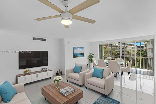 Photo - 1690 NE 191st St Unit 309-1