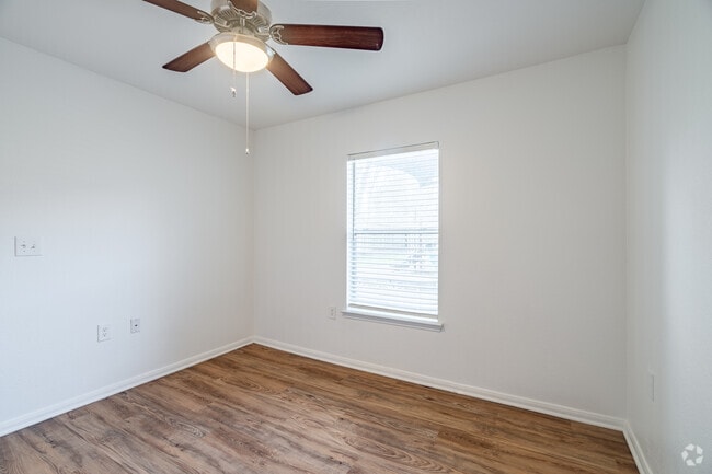 3BR, 2.5BA - 1,149SF