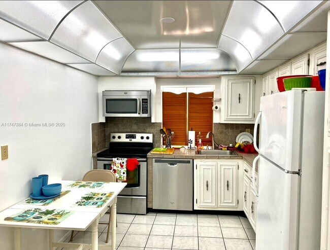 Photo - 800 Parkview Dr Condo Unit 222