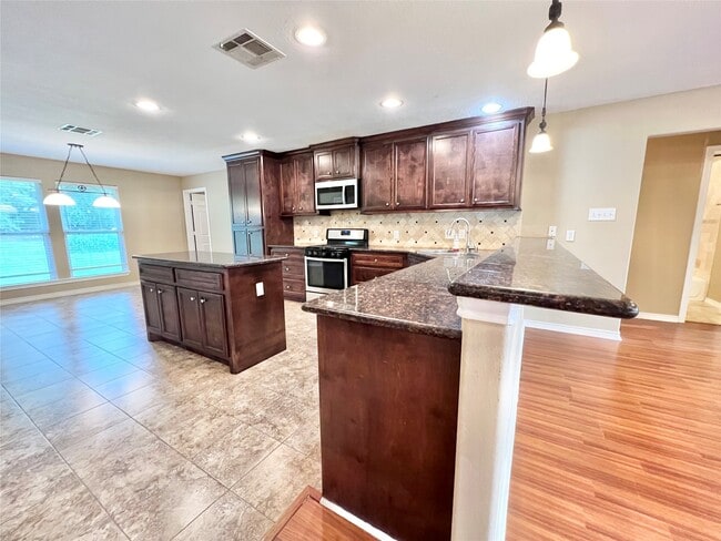 Building Photo - 7017 Caldwell St