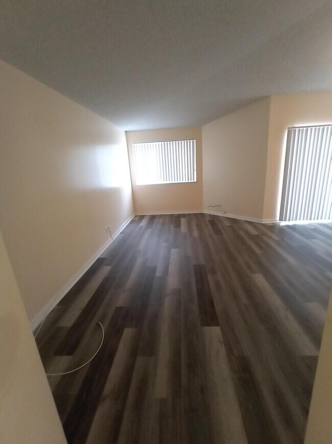Photo - 9901 Westview Dr Unit 334