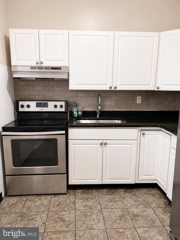 Photo - 743 E Grape St