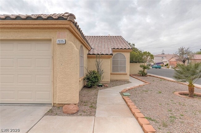 7225 Scenic Hills Dr