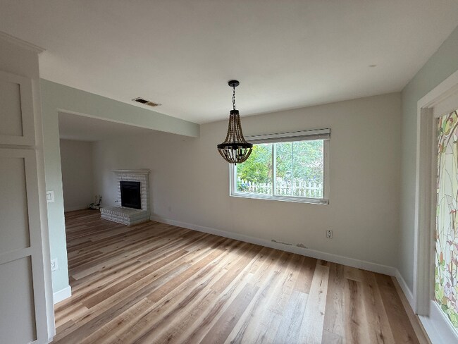 Photo - 942 Ruby Dr Unidad A