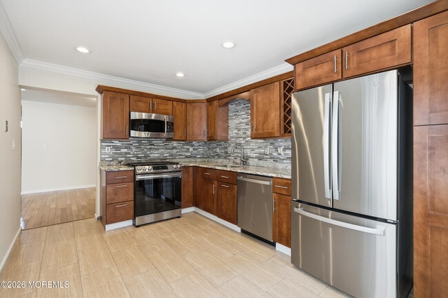 Photo - 69 Daniele Dr