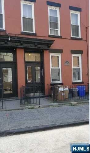 Building Photo - 107 4th St Unit 3w Rental