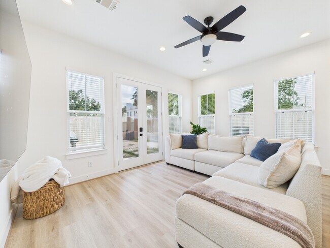 Photo - 4306 Idaho St