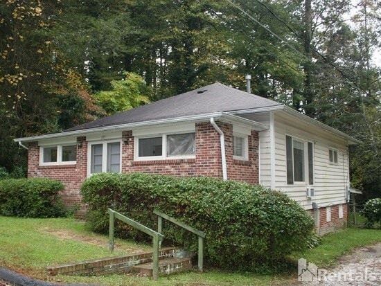 3 Bedroom home in Hendersonville! - 3 Bedroom home in Hendersonville!