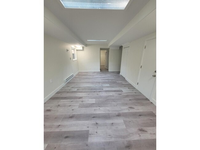 Photo - 3010 Cassiar Ave