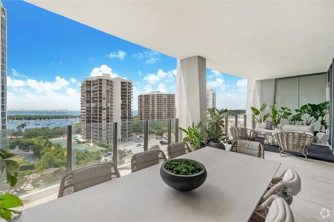 Building Photo - 2831 S Bayshore Dr Unit 902 Rental