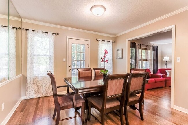 Photo - Beautiful 3 Bed Ranch Home with Finished B...