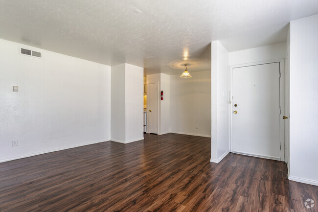 Interior Photo - Santa Fe Trails Apartments