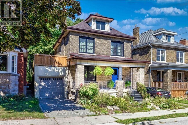 Photo - 46 Tisdale St S