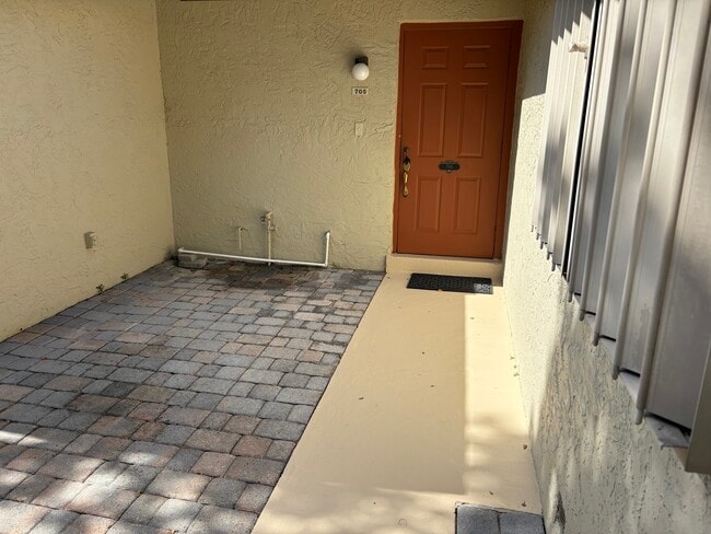 Photo - 3951 NE 17th Ave Unit 705