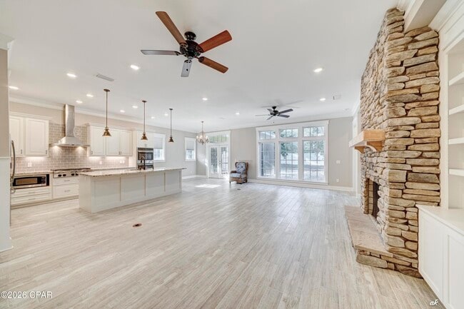 Building Photo - 3816 Mariner Dr