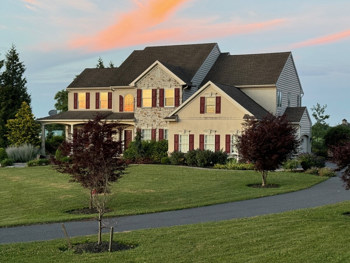 Photo - 84 Valley Ln