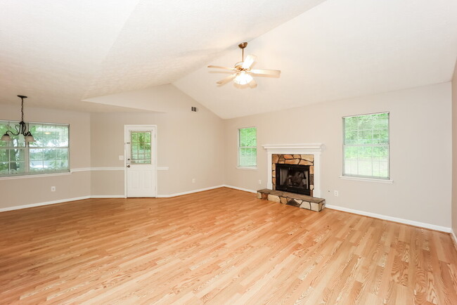 Photo - 85 Lakeside Dr