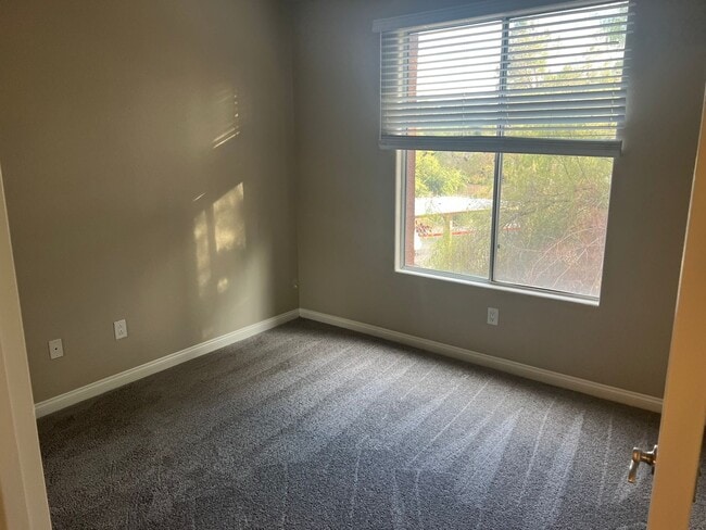 Photo - 4400 S Jones Blvd Unit 2078