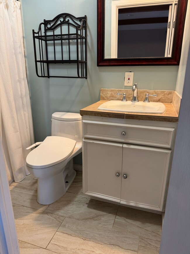 Building Photo - 17212 Strathern St