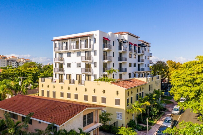 Building Photo - Gables Galiano Rental