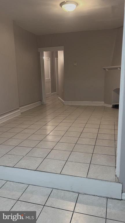 Photo - 1400 Gilham St