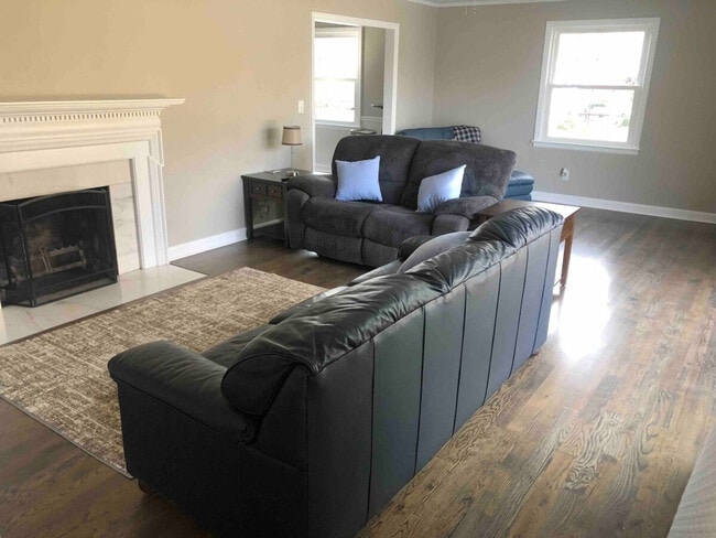 Building Photo - 329 16th Ave NW Unit ID1264545P Rental