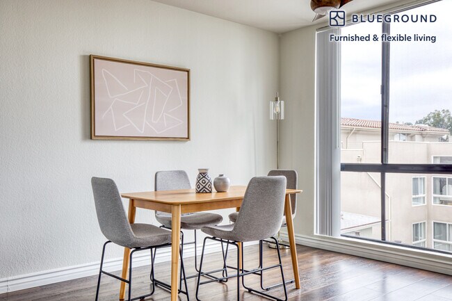 Photo - 7275 Franklin Ave Apartamento Unidad FL2-ID508